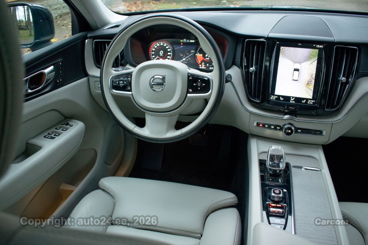 Volvo XC60 Inscription Intelli SAFE PRO Xenium Wntr 2.0 T8 AWD Twin Engine PHEV Plug-In 288 kW