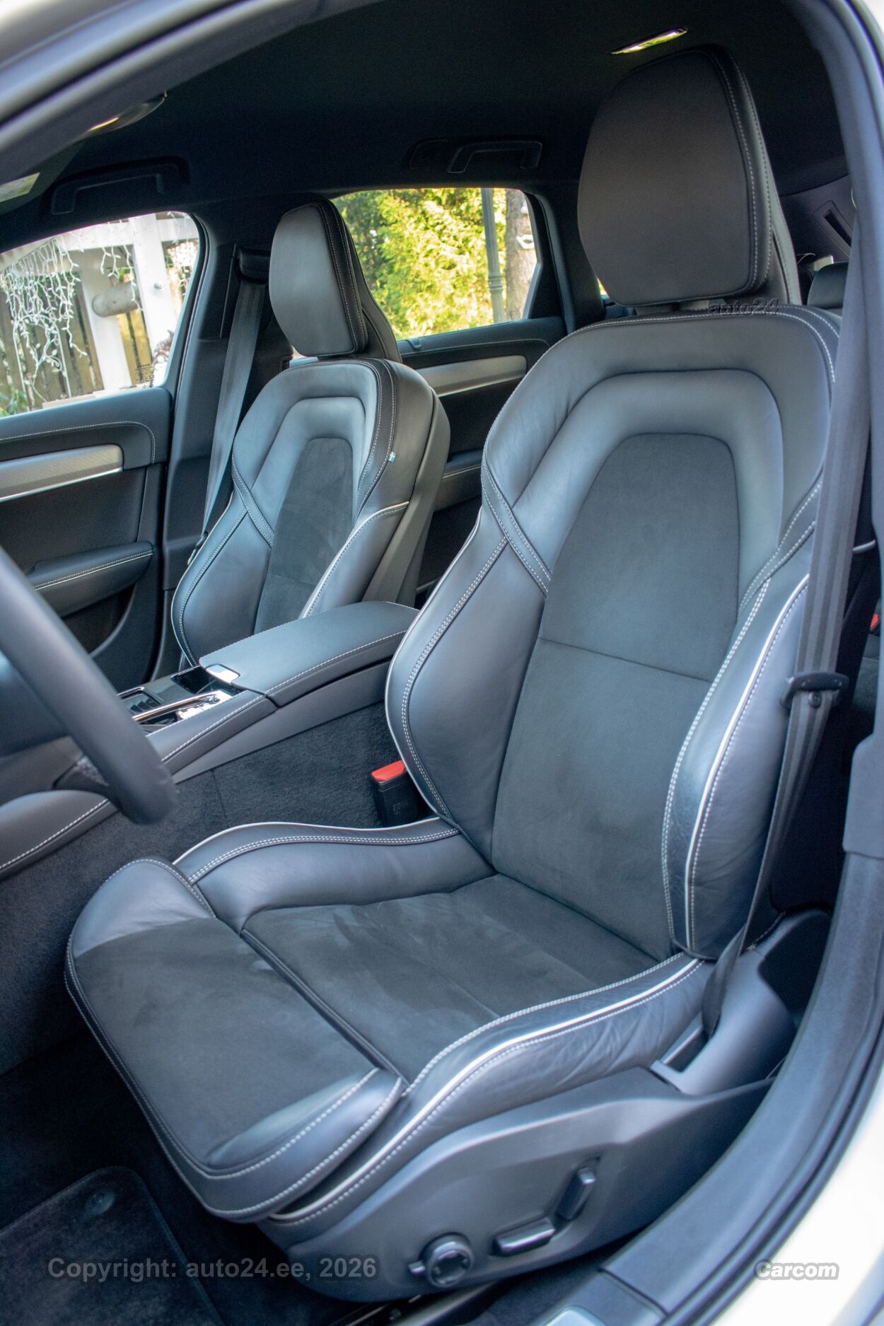 Volvo V90 T8 R-Design DARK Long Range 2.0 T8 AWD Recharge 335 kW