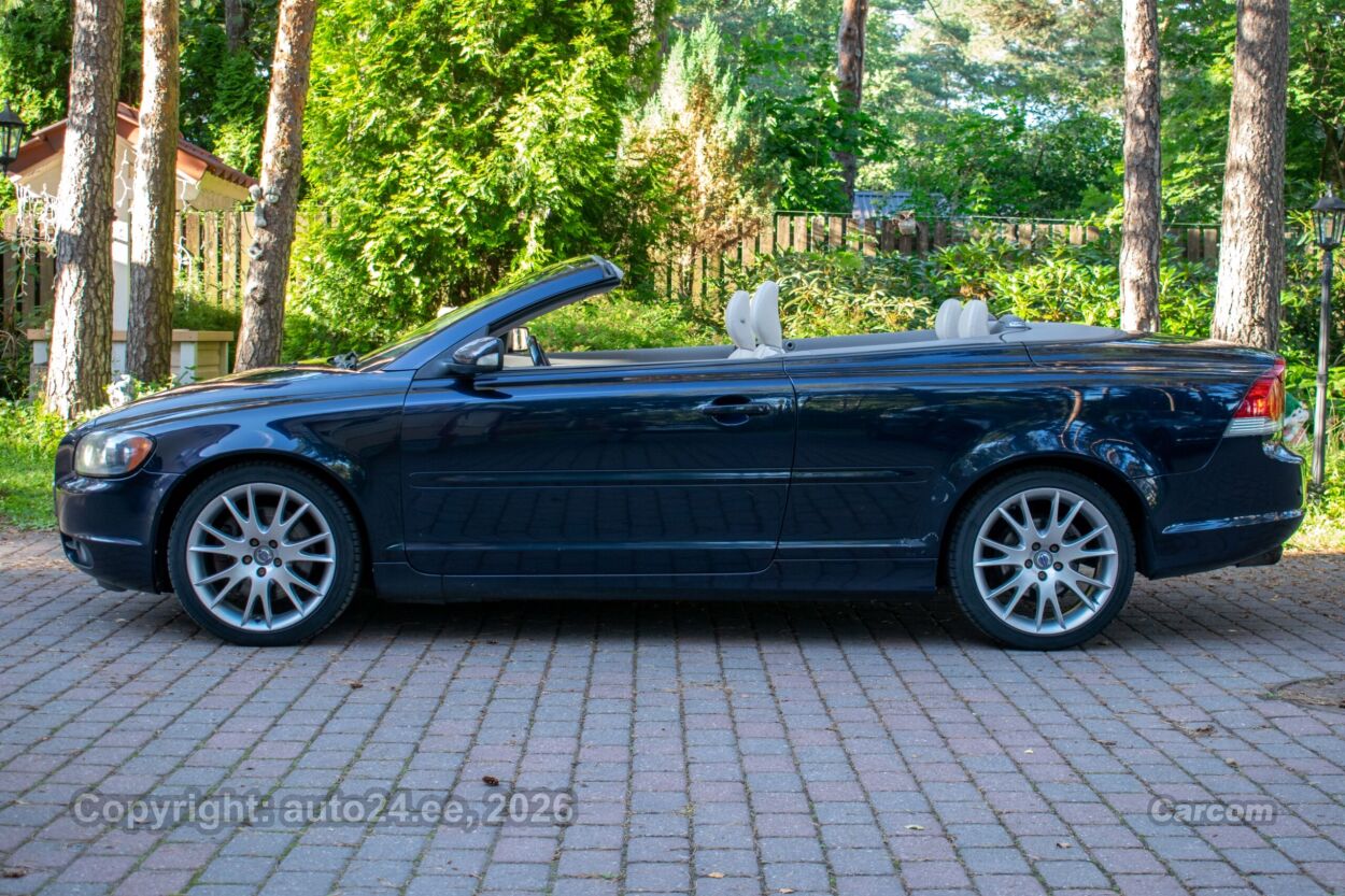 Volvo C70 Summum 2.4 5Cyl D5 120 kW