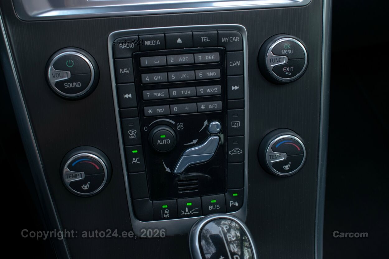 Volvo XC60 SUMMUM Intelli SAFE PRO Sky 2.0 MY2014 120 kW