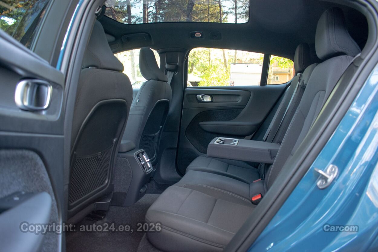 Volvo C40 H&K Ultimate DARK Intelli Safe PRO Wntr P6 Recharge 170 kW