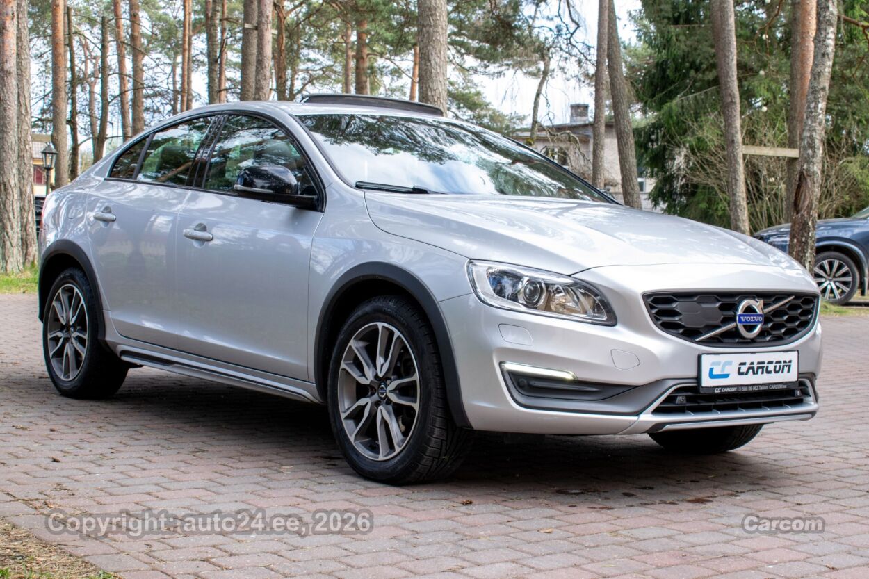 Volvo S60 Cross Country AWD Summum Intelli PRO Xenium Wn 2.4 D4 140 kW
