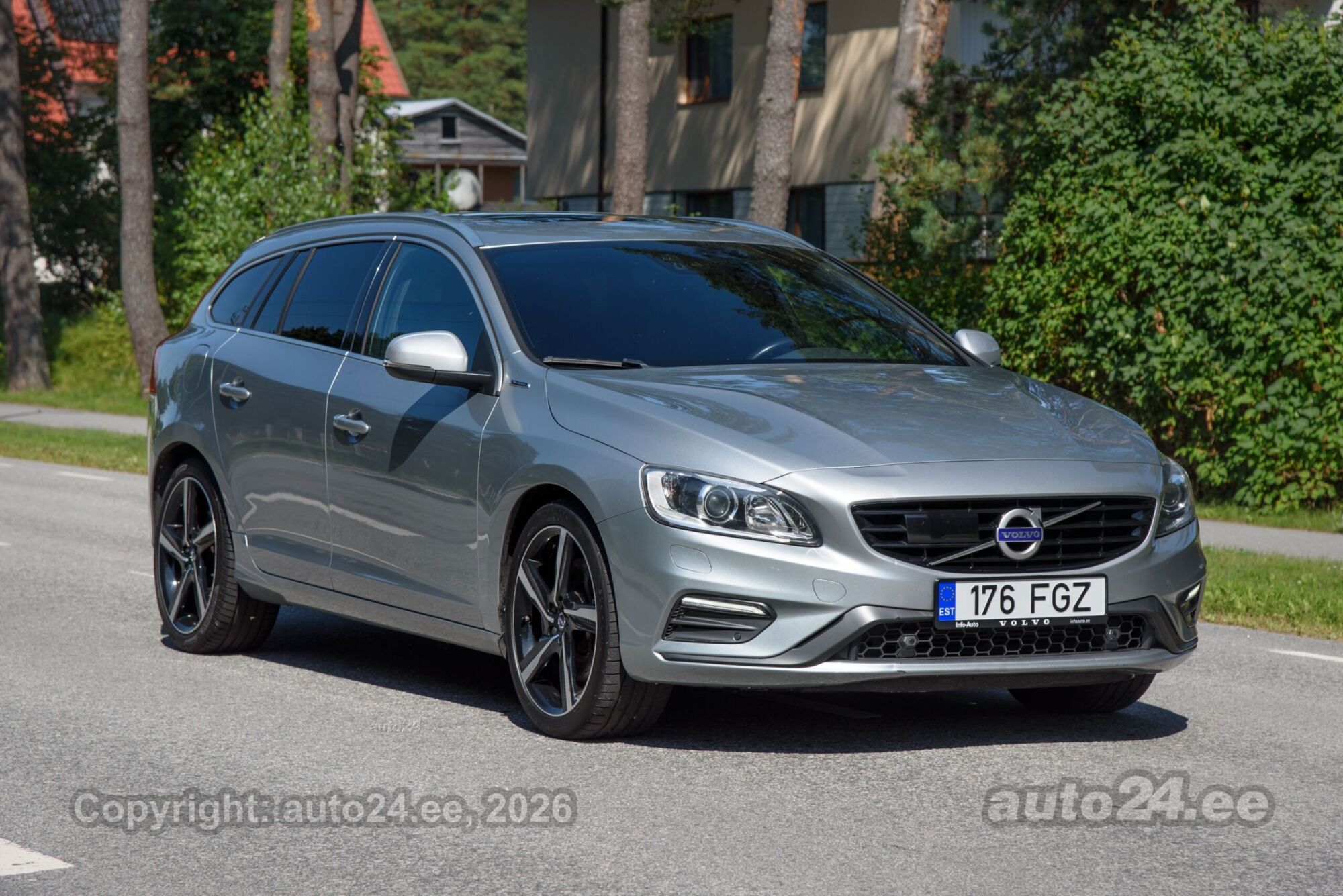 Volvo V60 2015, kuva 3/10