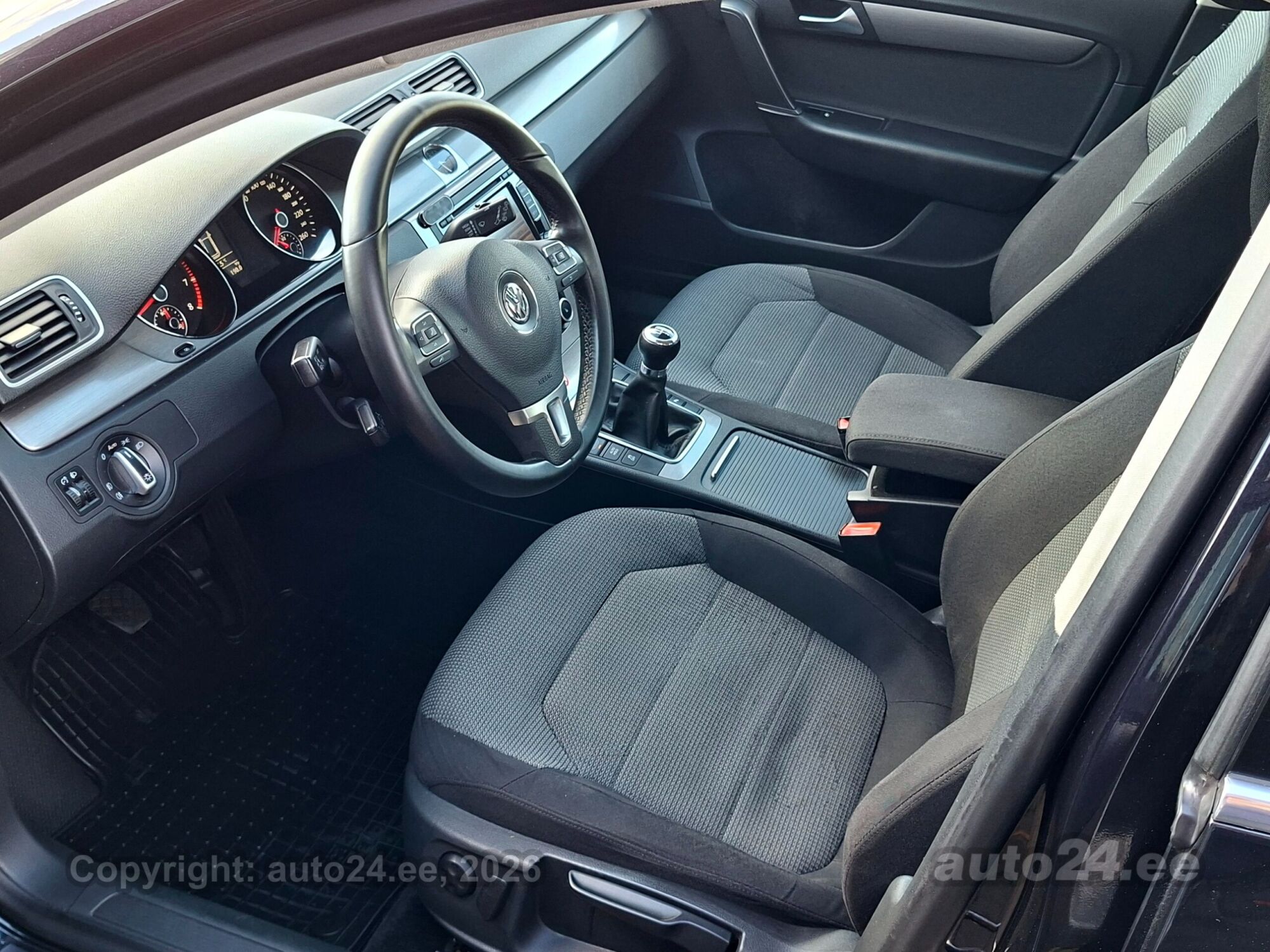 Volkswagen Passat - 7