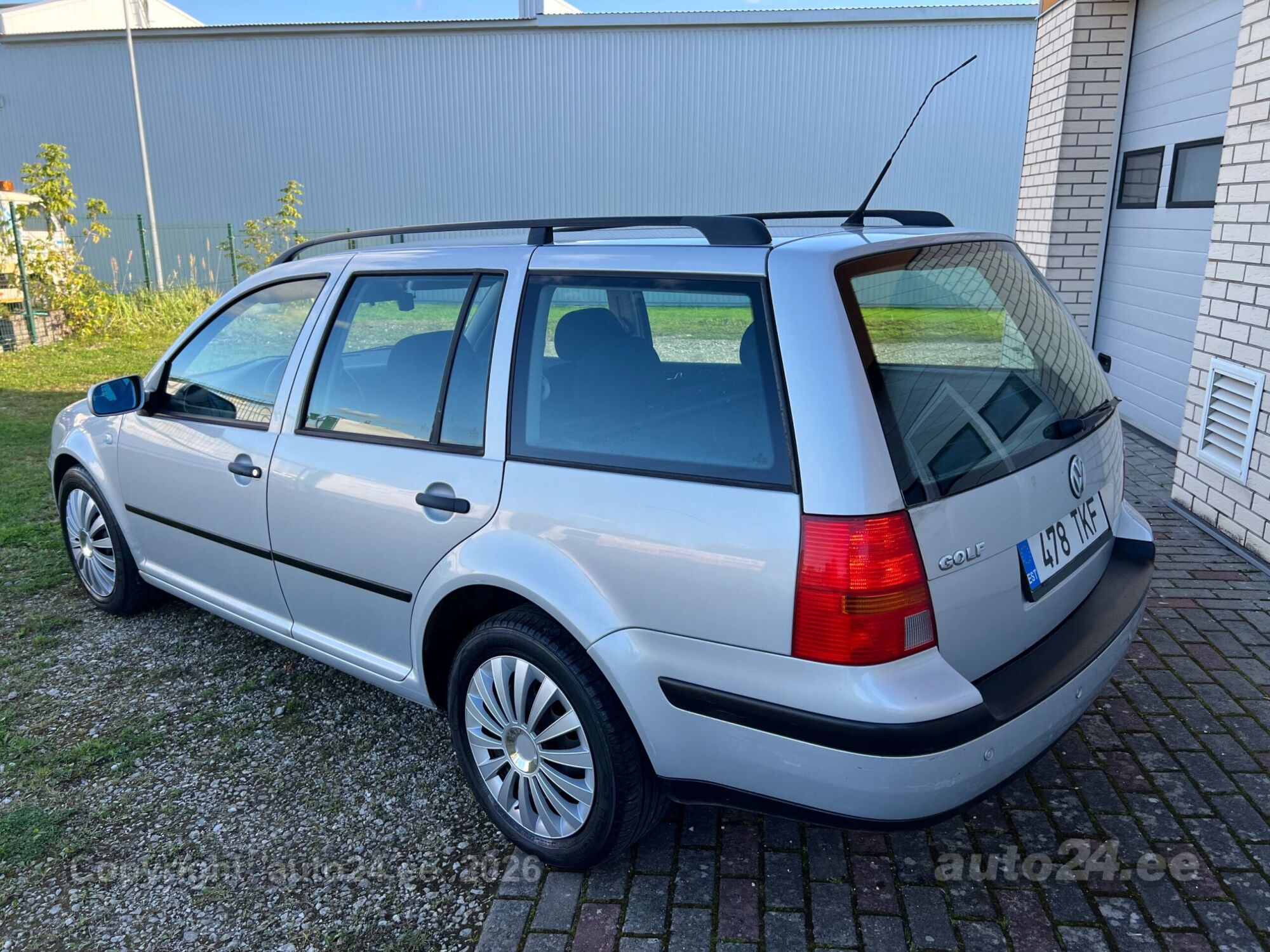 Volkswagen Golf - 3