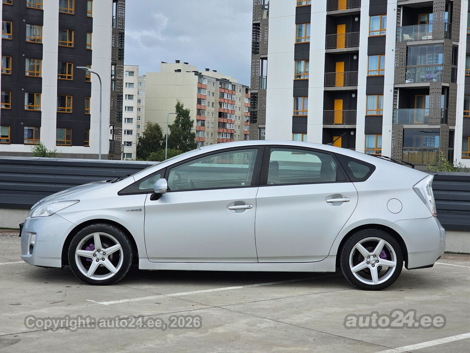 Toyota Prius - 5