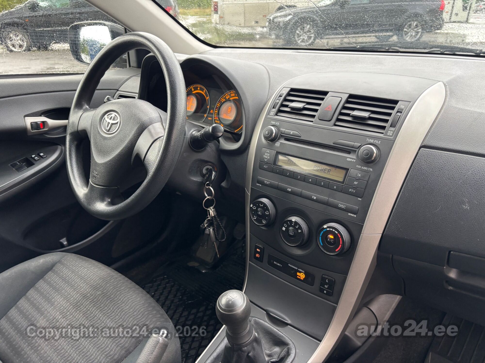 Toyota Corolla - 9