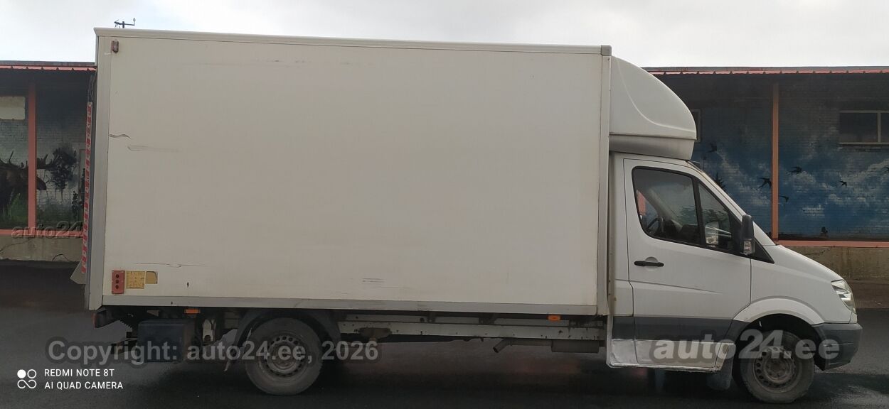 Mercedes-Benz Sprinter 2011 — вигляд ззаду