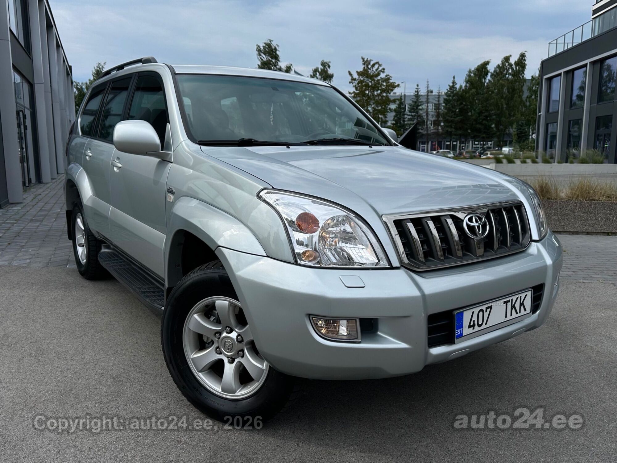 Toyota Land Cruiser Facelift 3.0 127kW 2007, kuva 6/10