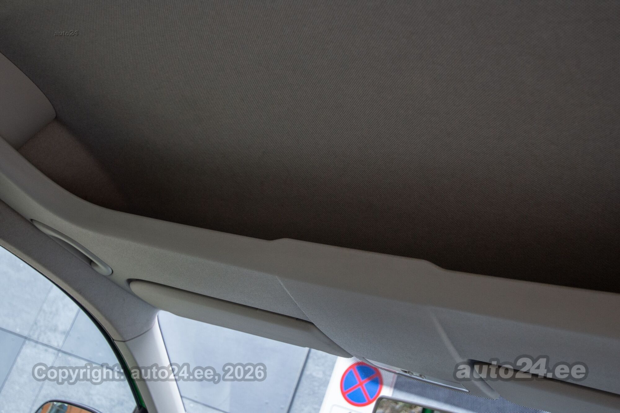 Volkswagen Caddy 2011 — photo 10