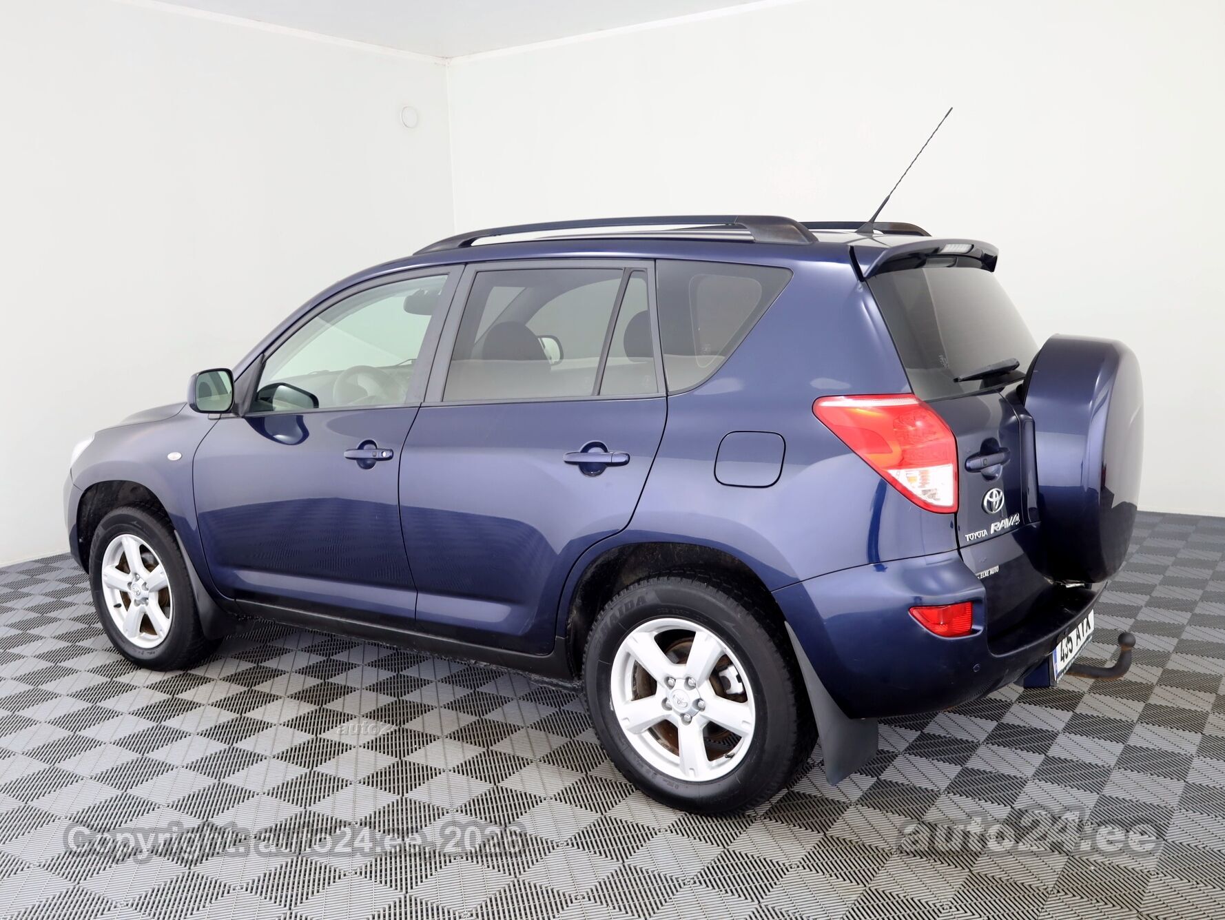 Toyota RAV4 2007 — engine 1998 cm³ (112 kW)