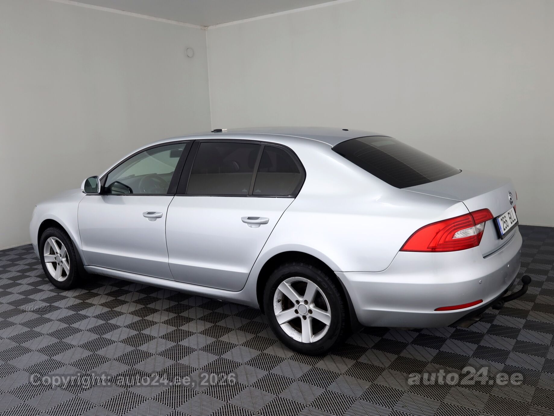Škoda Superb - 4