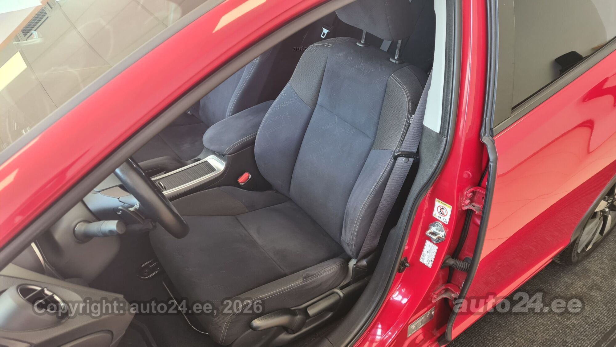 Honda Civic Lifetyle 1.8 104kW 2015, kuva 5/10