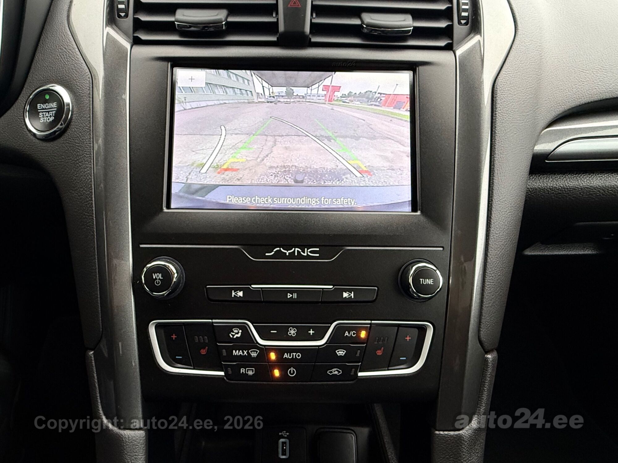 Ford Mondeo - 12