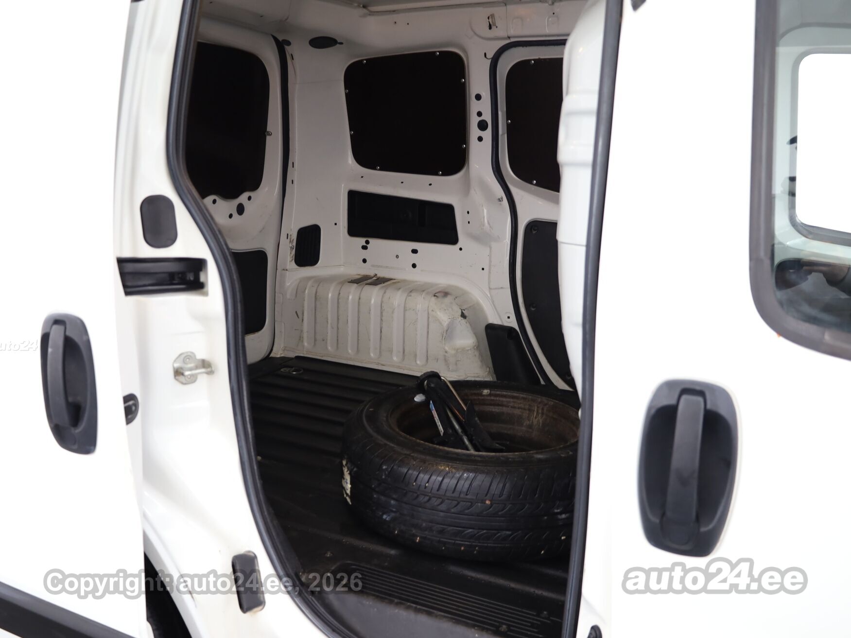 Peugeot Bipper 2015 — photo 7