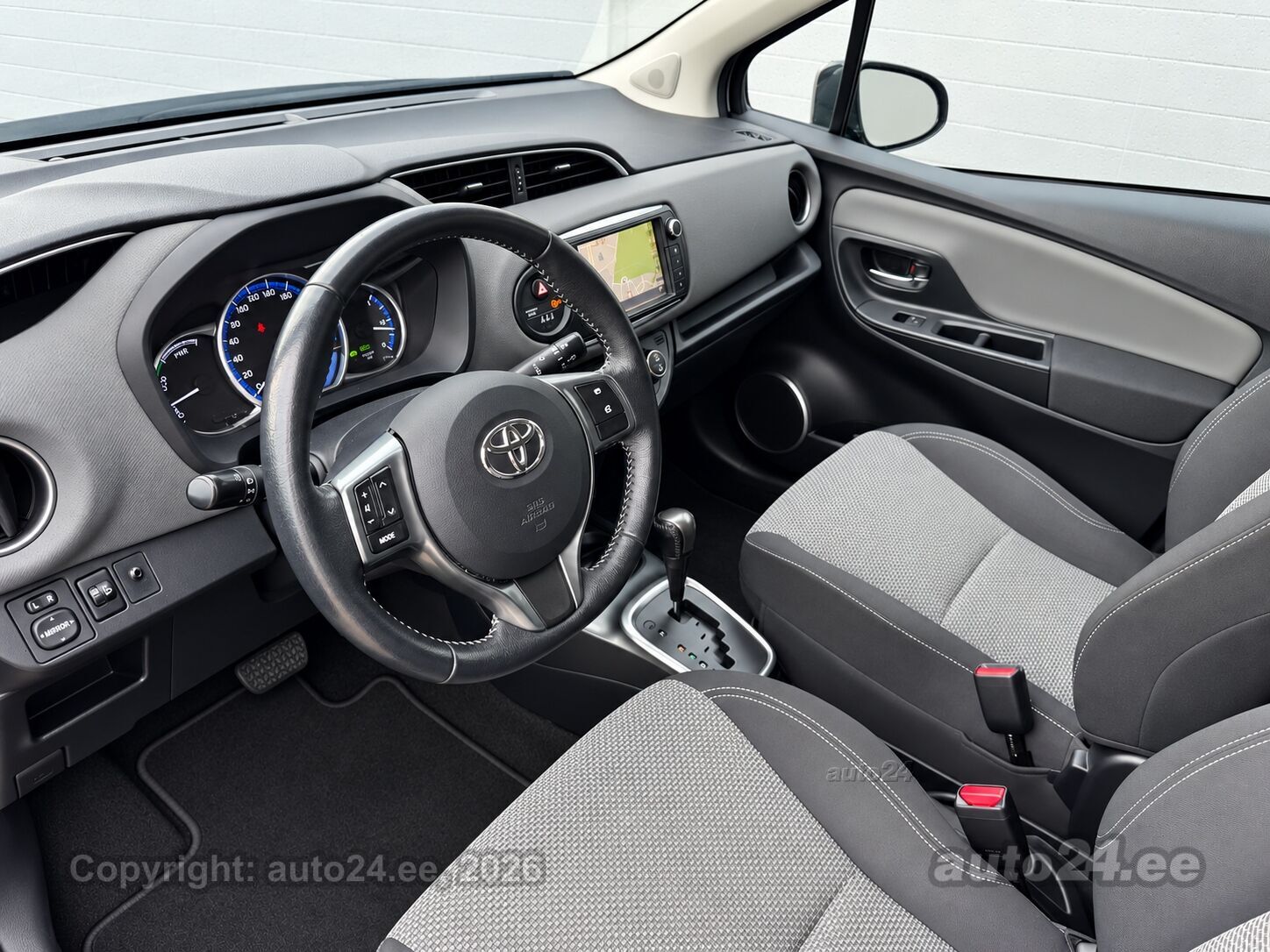 Toyota Yaris - 11