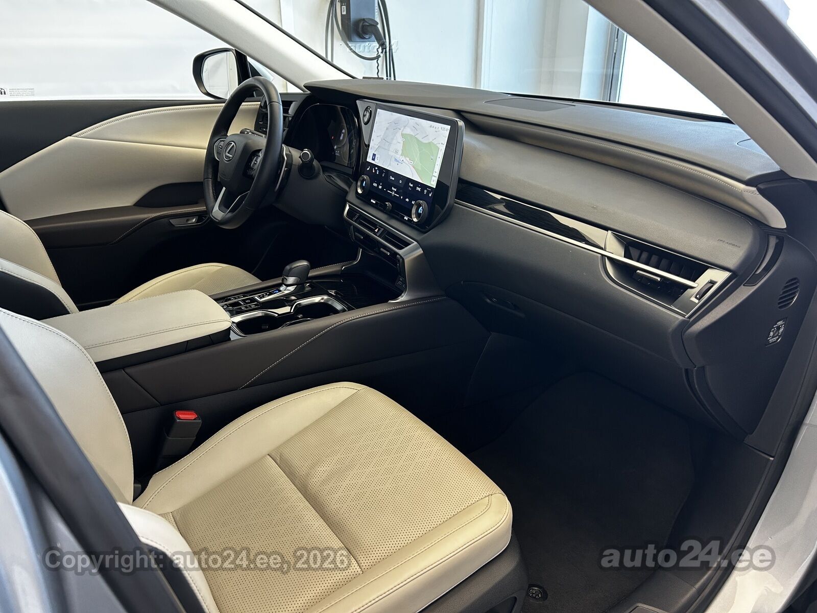 Lexus RX 450h+ - 8