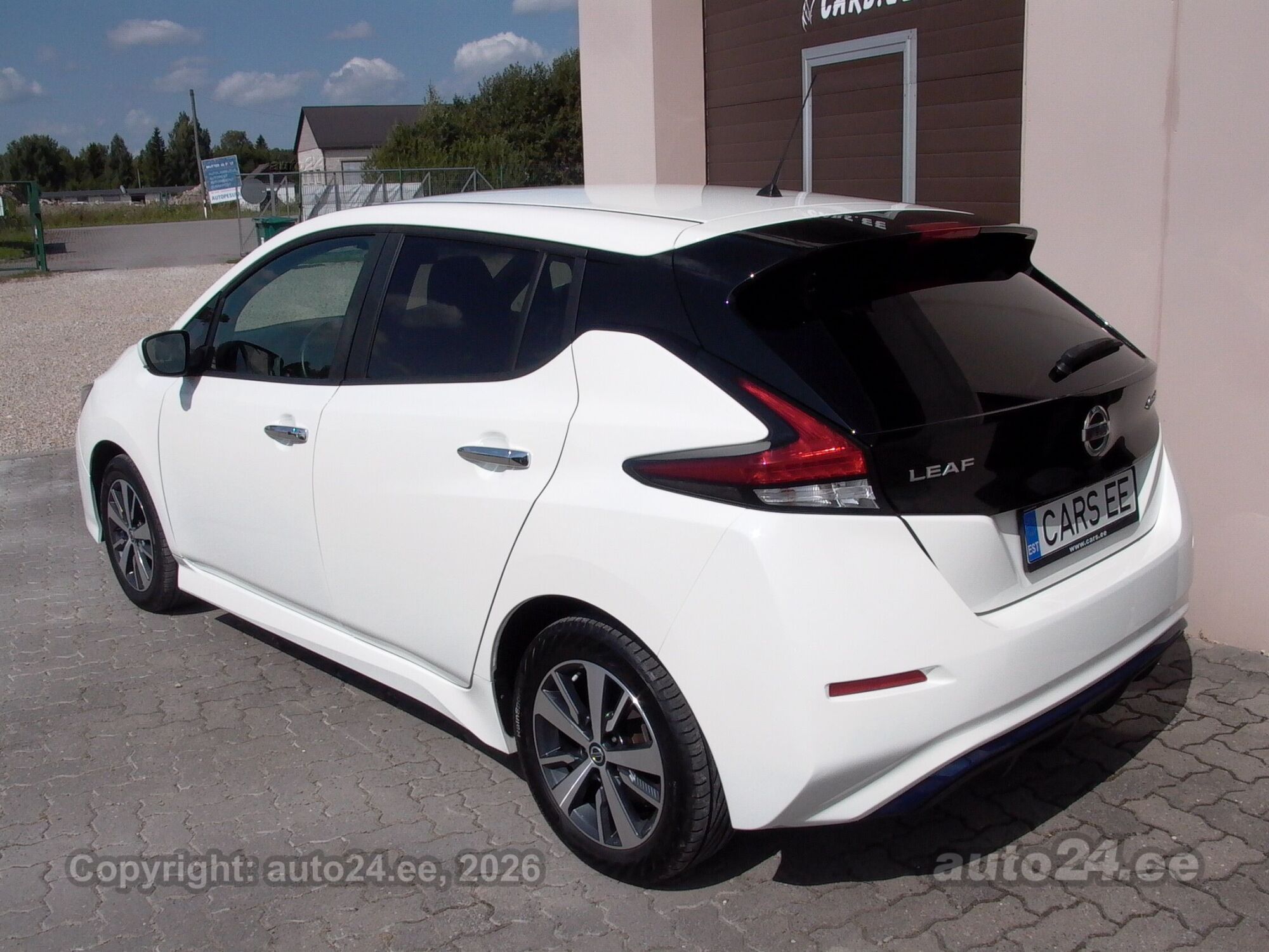 Nissan Leaf Acenta 90kW 2021, kuva 2/10