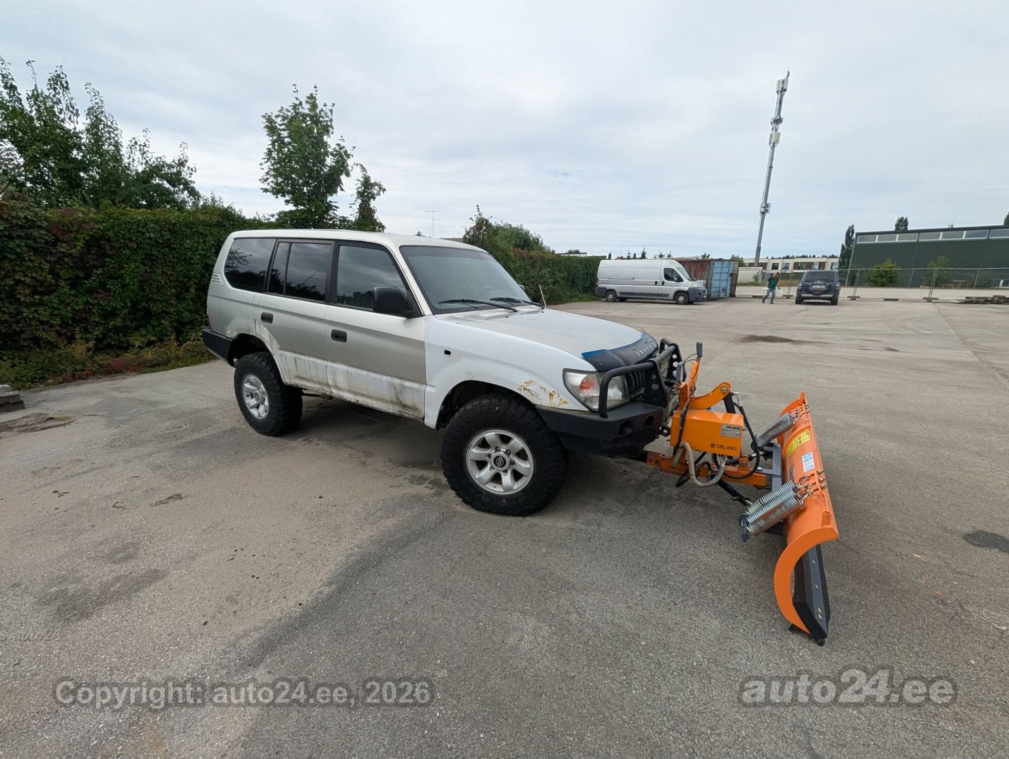 Toyota Land Cruiser - 3