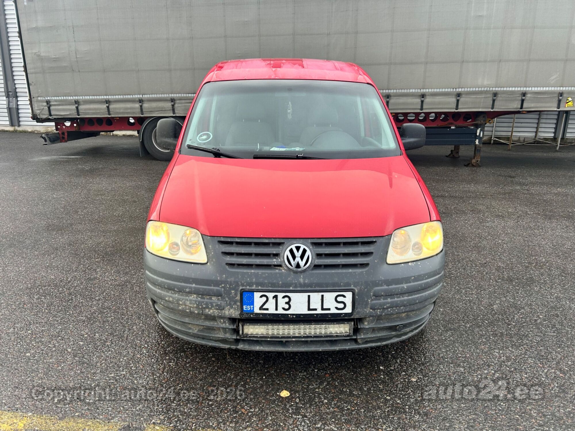 Volkswagen Caddy 2005 — rear view