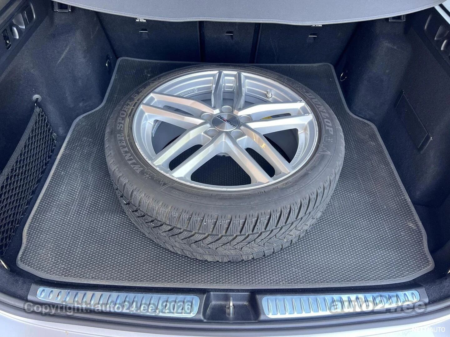 Mercedes-Benz C 200 - 11
