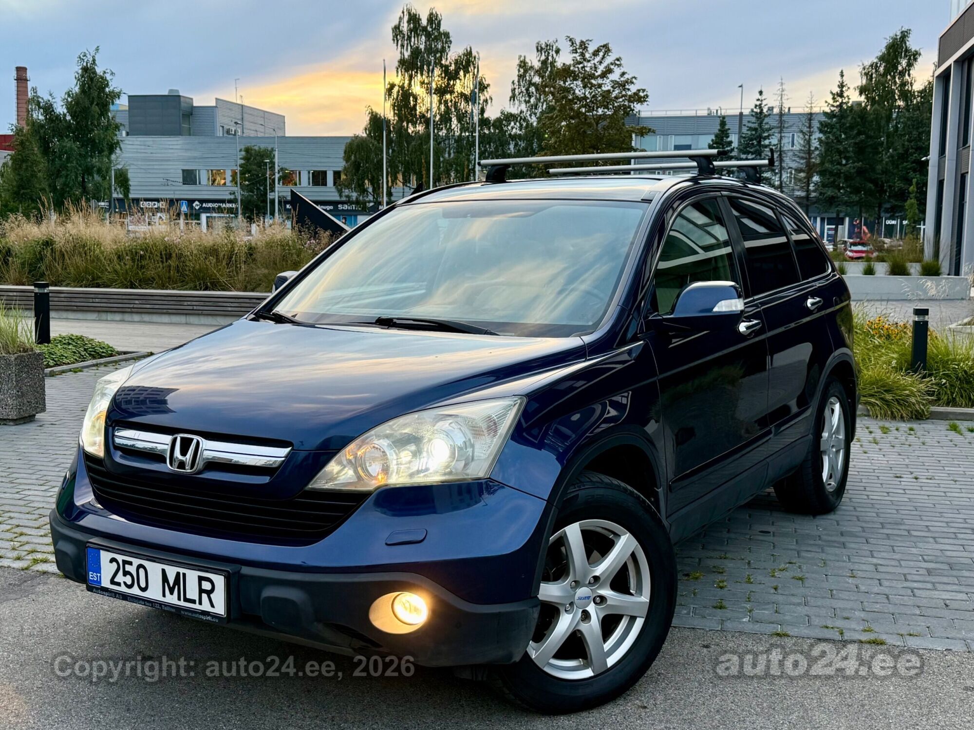 Honda CR-V - 1