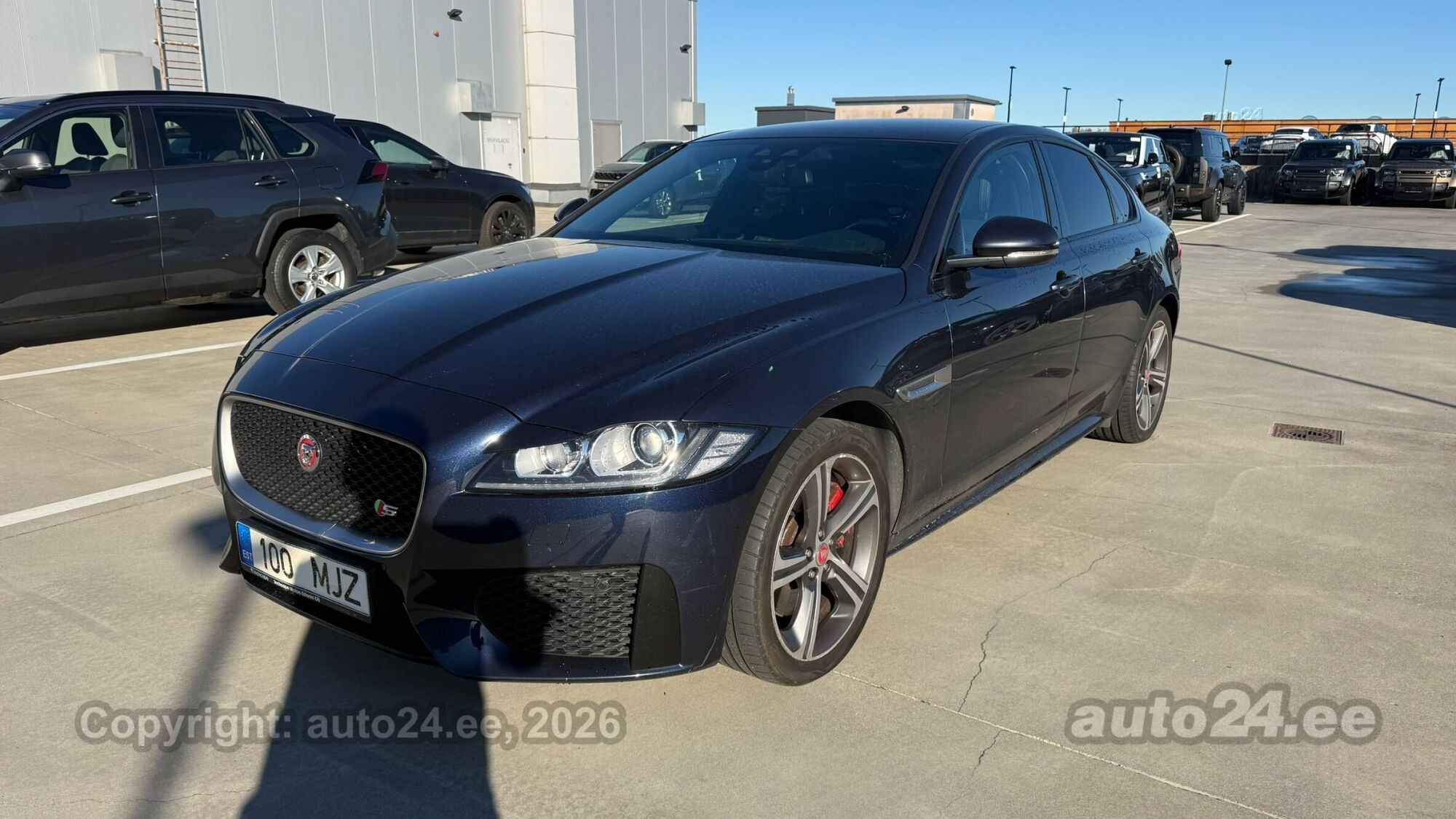 Sõiduauto ja maastur Jaguar