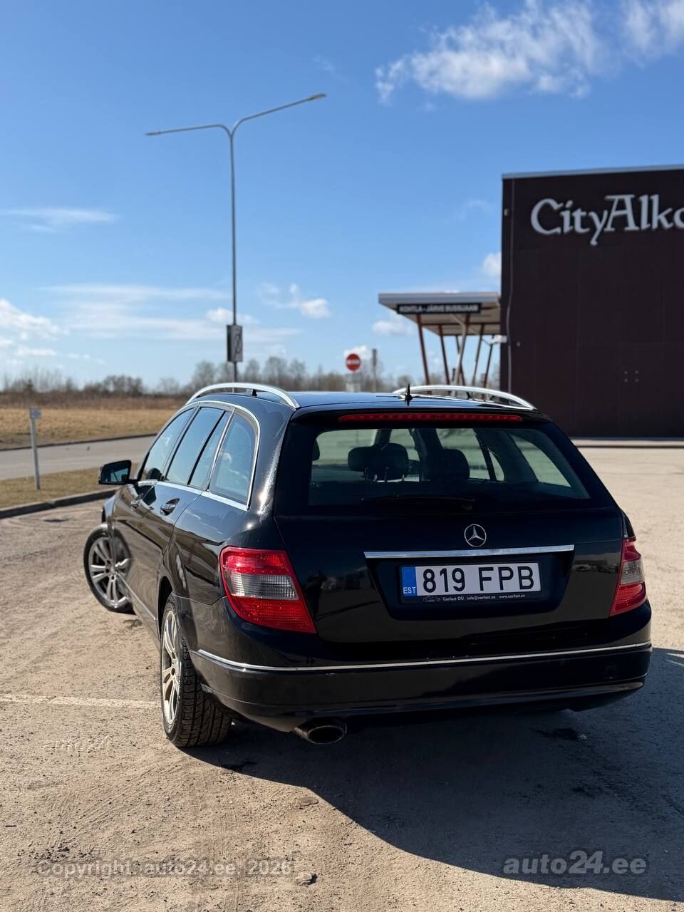 Mercedes-Benz C-Class 2008 — engine 2148 cm³ (125 kW)