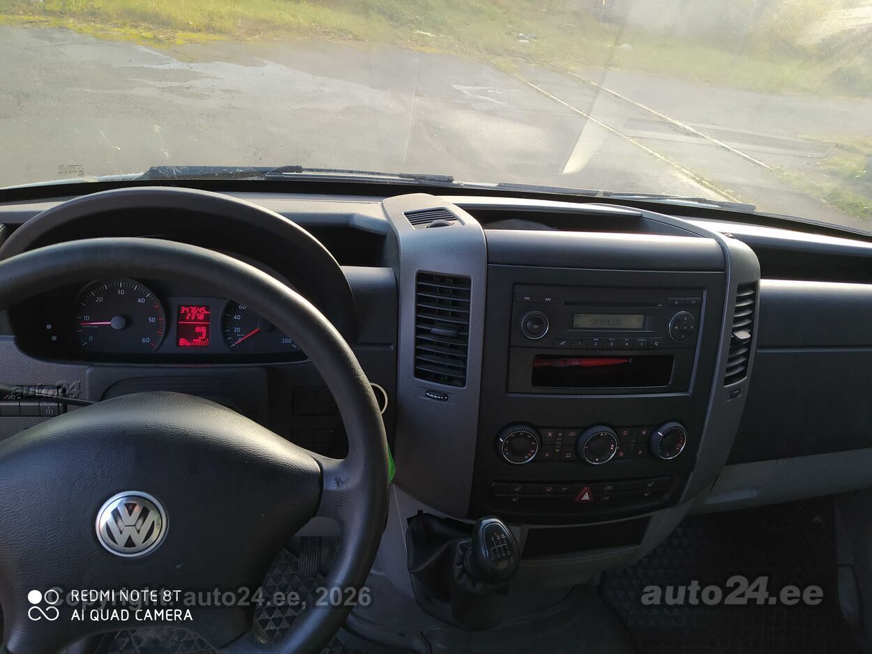 Volkswagen Crafter 2009 — photo 8