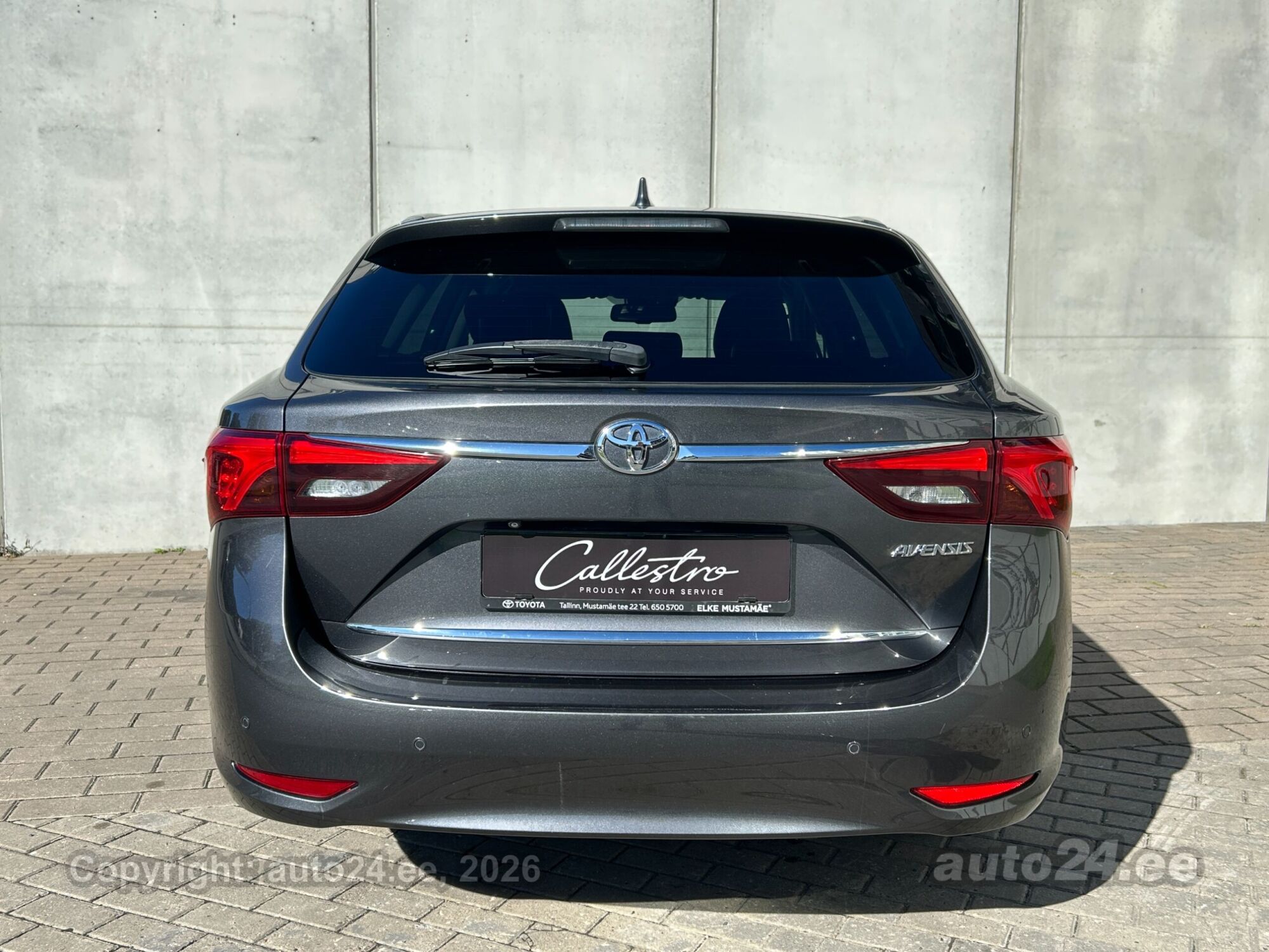 Toyota Avensis - 5