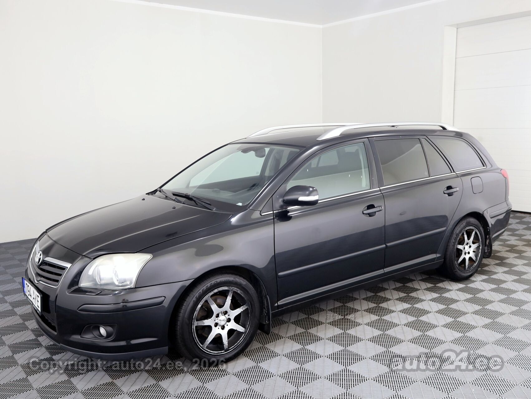 Toyota Avensis 2007 — rear view