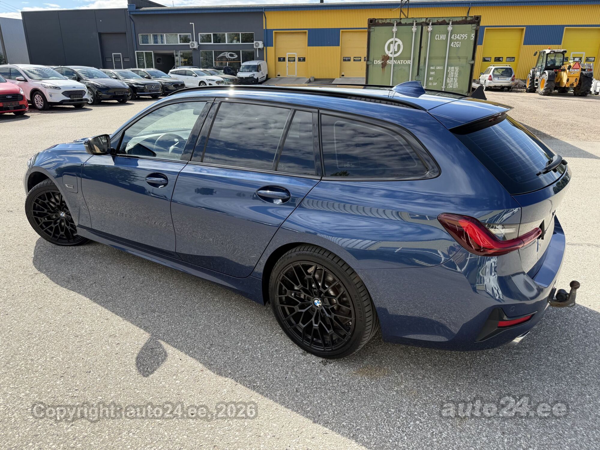 BMW 3-sarja 2022, photo 2/10
