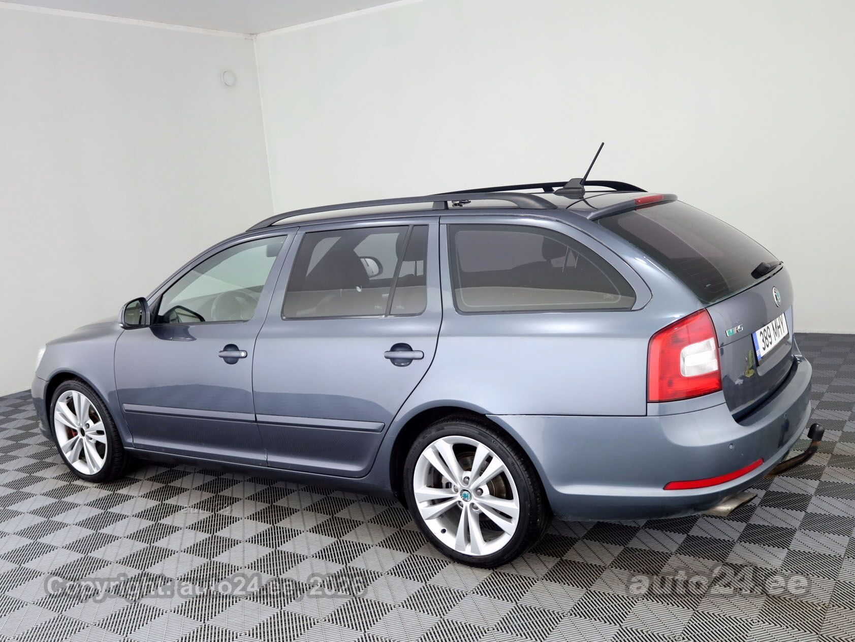 Skoda Octavia 2011 — engine 1968 cm³ (125 kW)