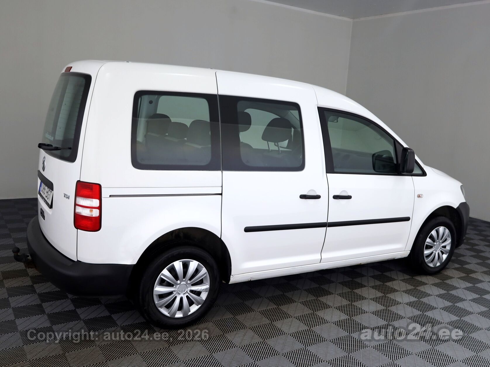 Volkswagen Caddy 2012 — салон