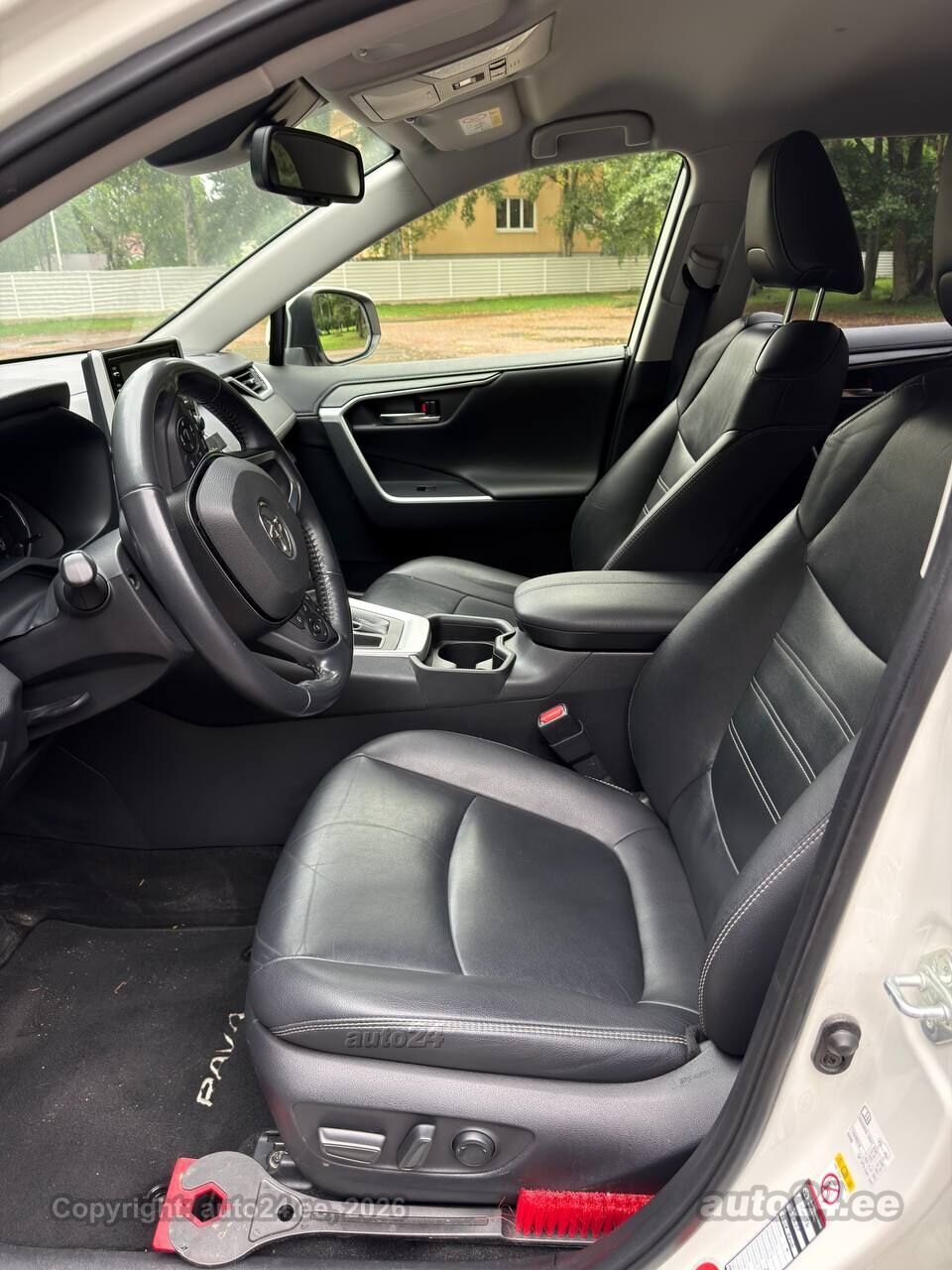 Toyota RAV4 - 11