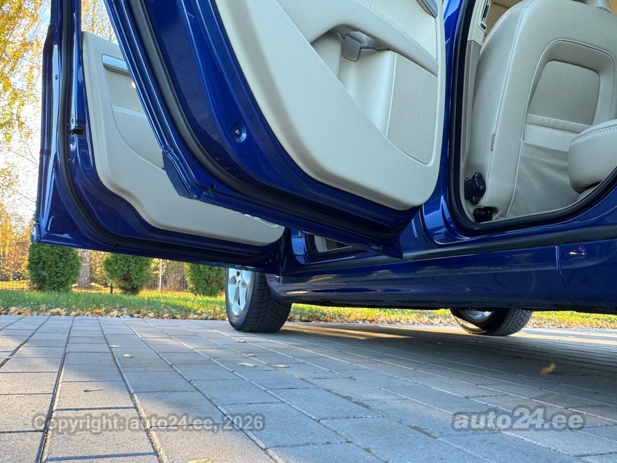 Volvo V70 2008 — photo 23