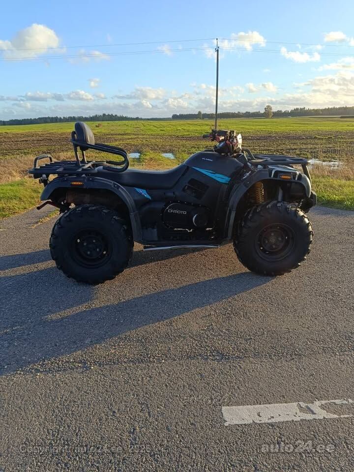 CFMOTO  2014 — rear view