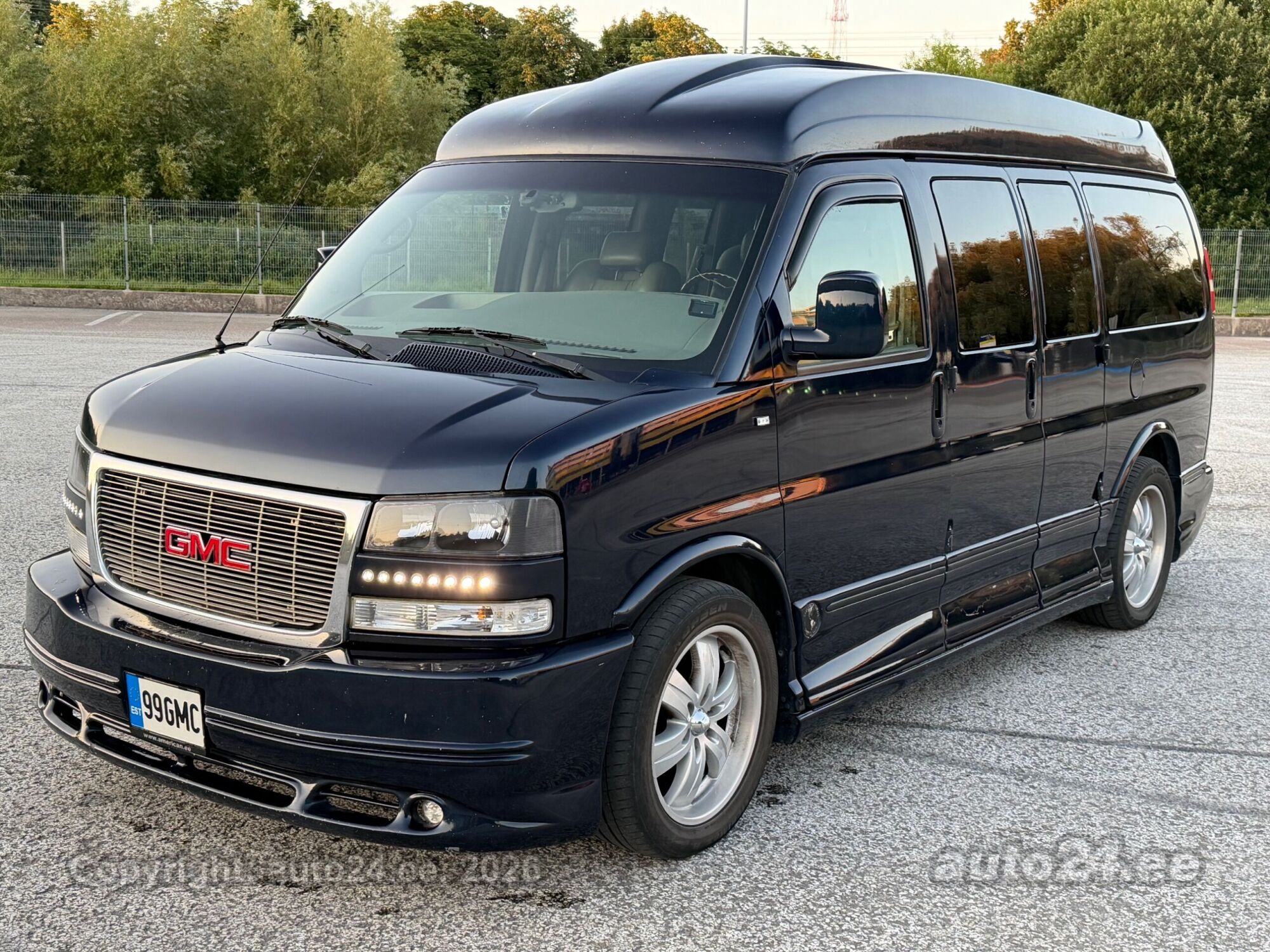 GMC Savana