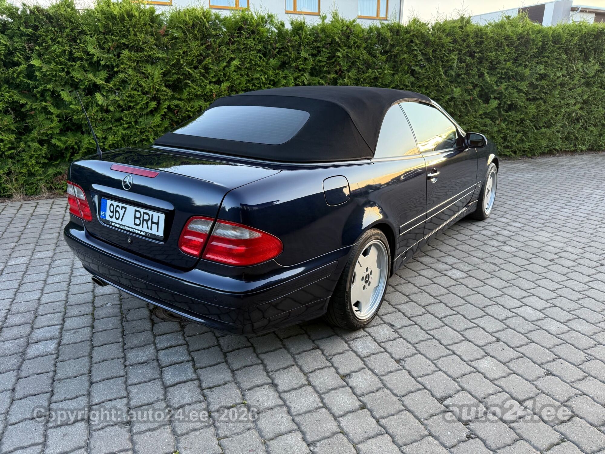 Mercedes-Benz CLK-sarja 2002, kuva 5/10