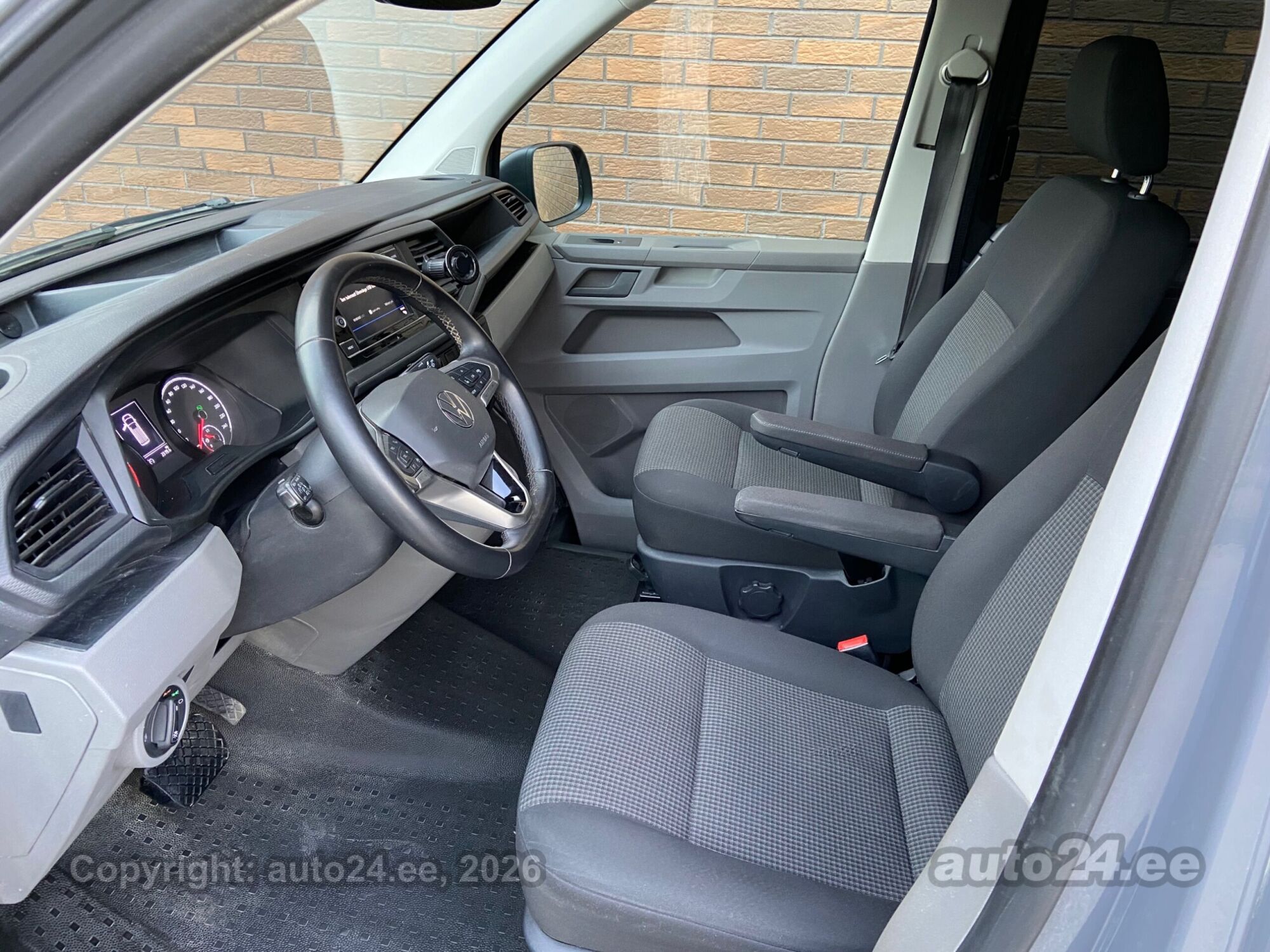 Volkswagen Transporter 2021, kuva 3/10