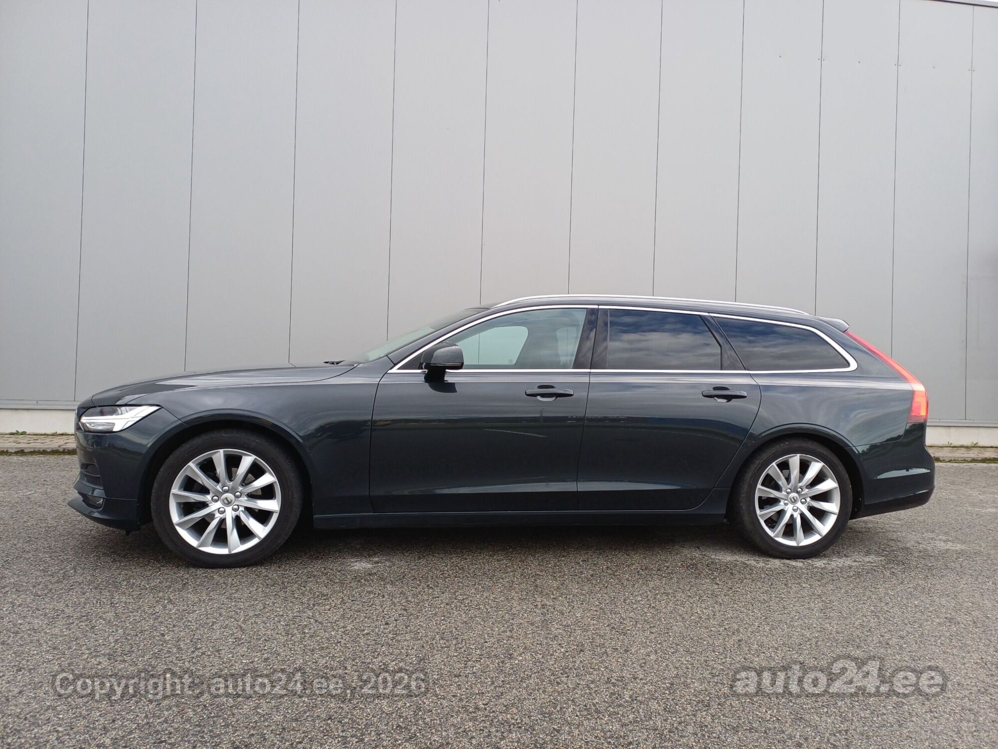 Volvo V90 - 5