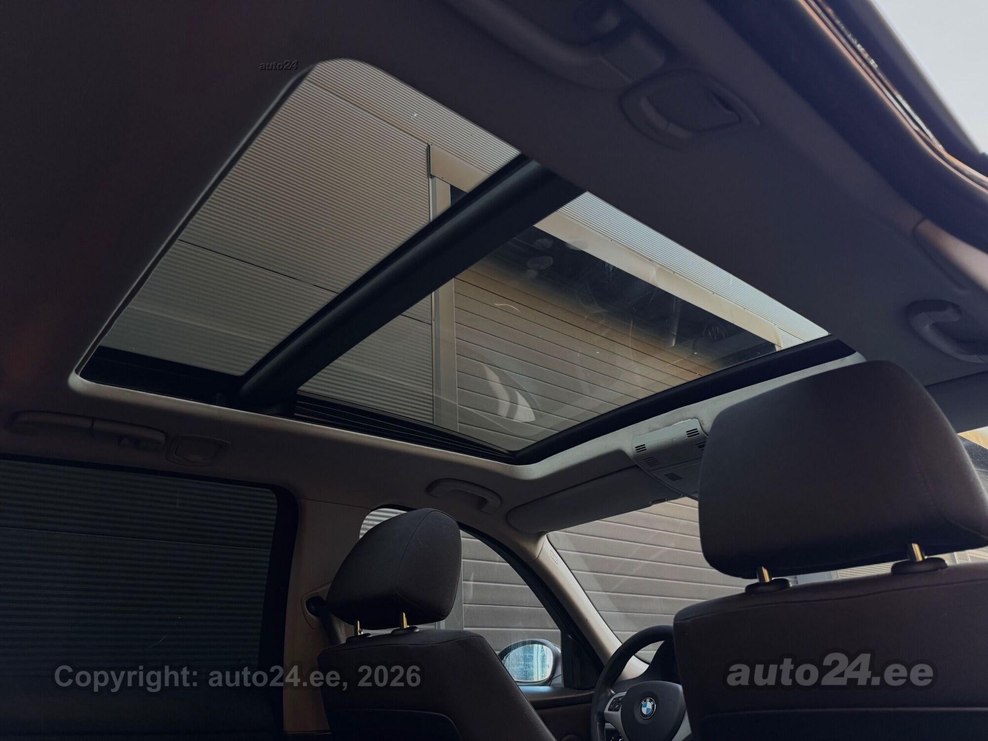 BMW 3 Series 2005 — photo 11