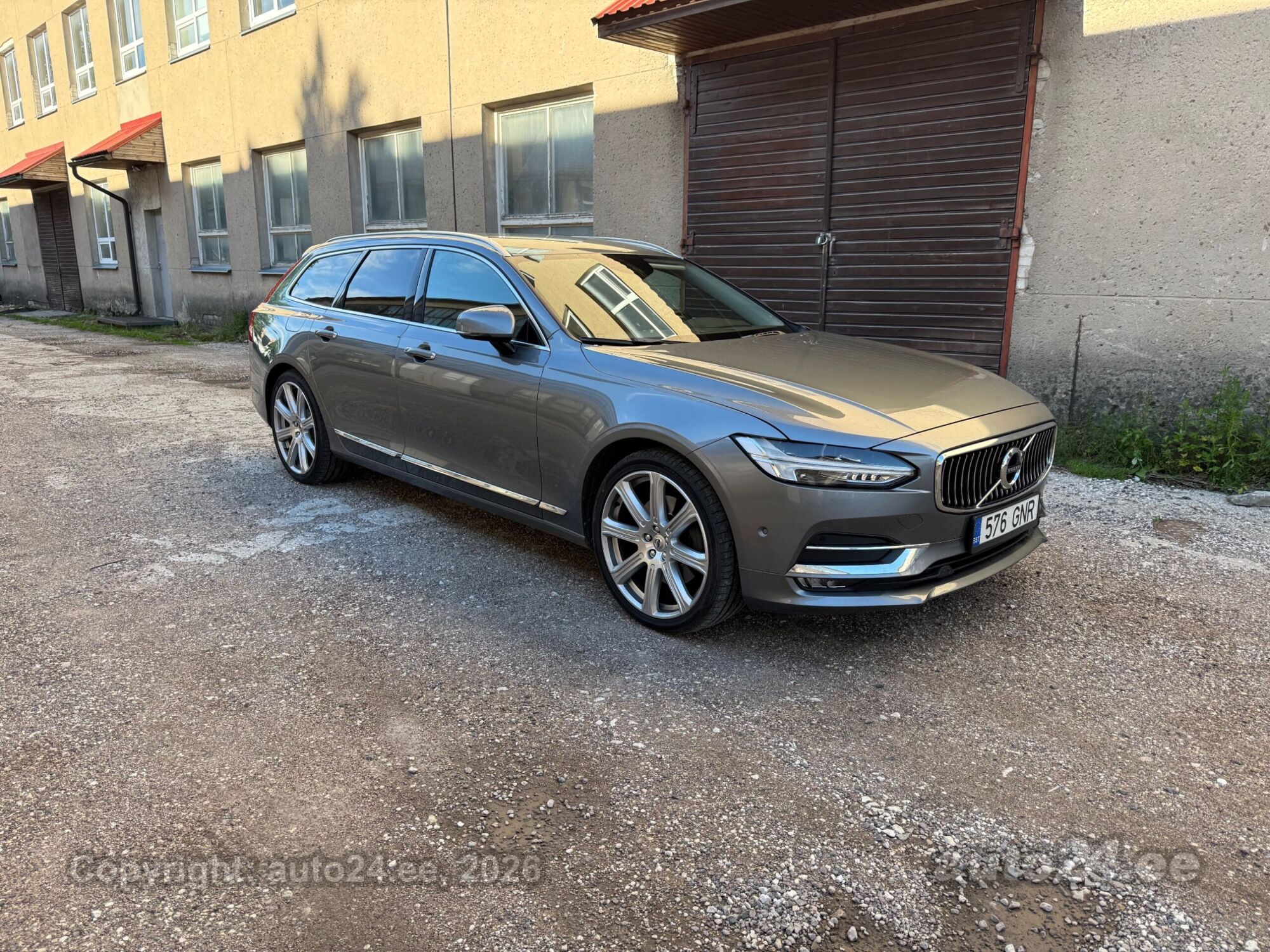 Volvo V90 2017