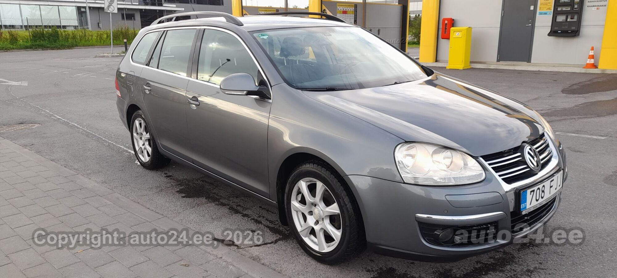 Volkswagen Golf - 2
