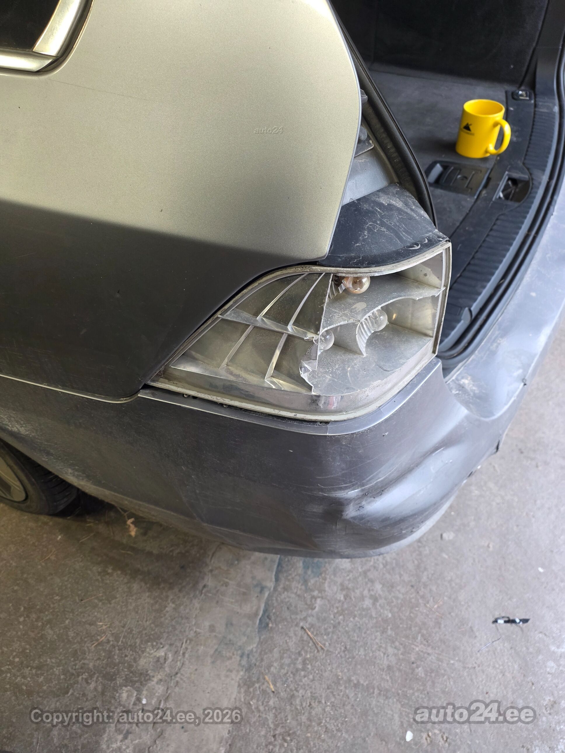 BMW 5 Series 2006 — photo 13