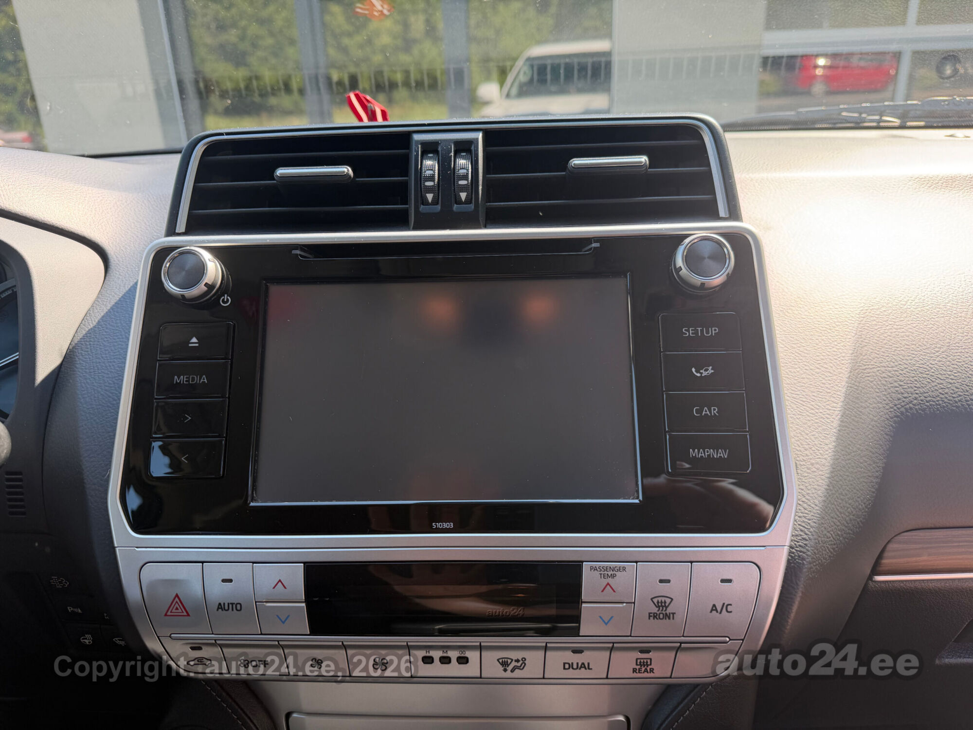 Toyota Land Cruiser - 8