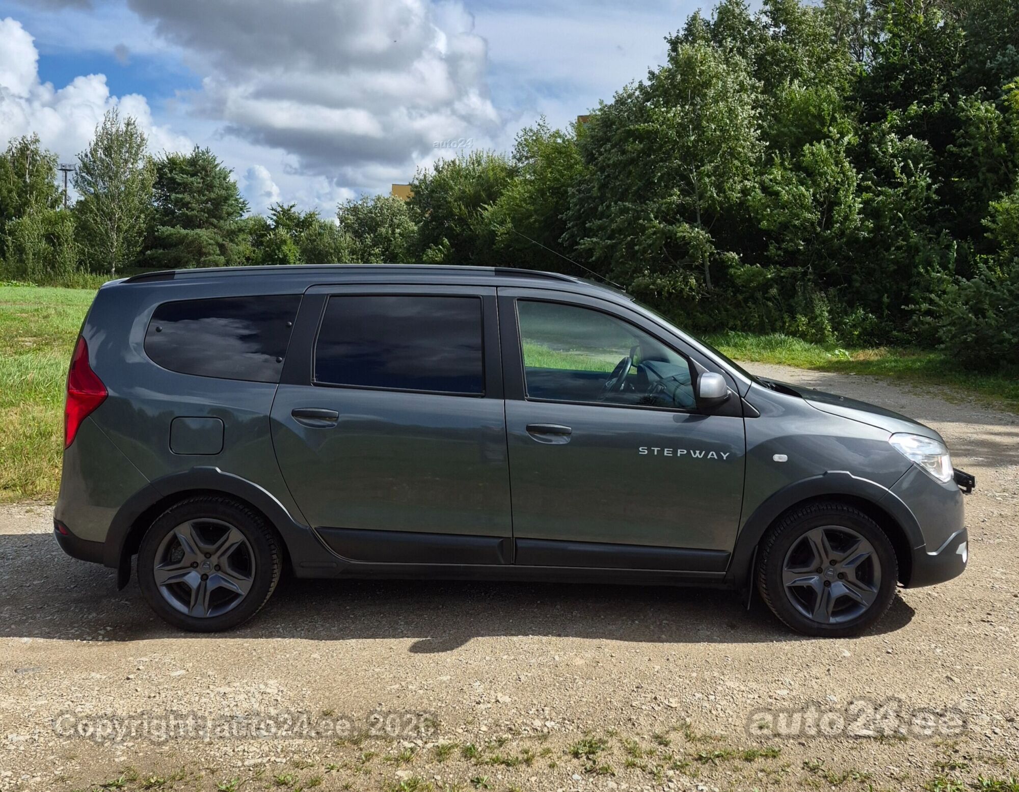 Dacia Lodgy STEPWAY 1.6 75kW 2017, photo 5/10