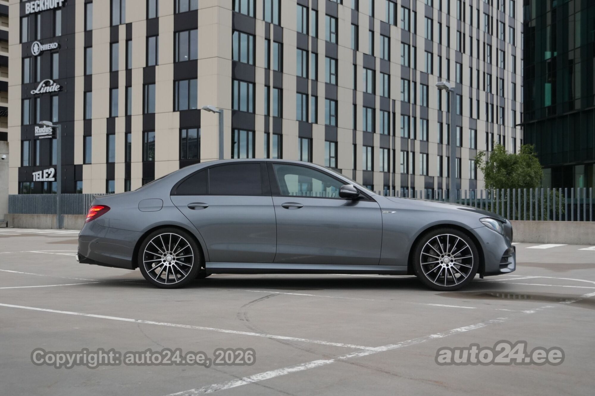 Mercedes-Benz E-sarja E 220 2.0 143kW 2017, kuva 3/10