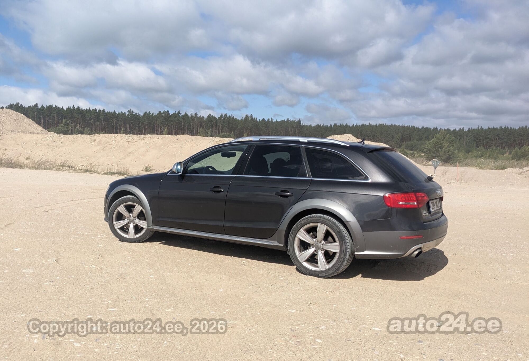 Audi A4 allroad 2011 — вигляд ззаду