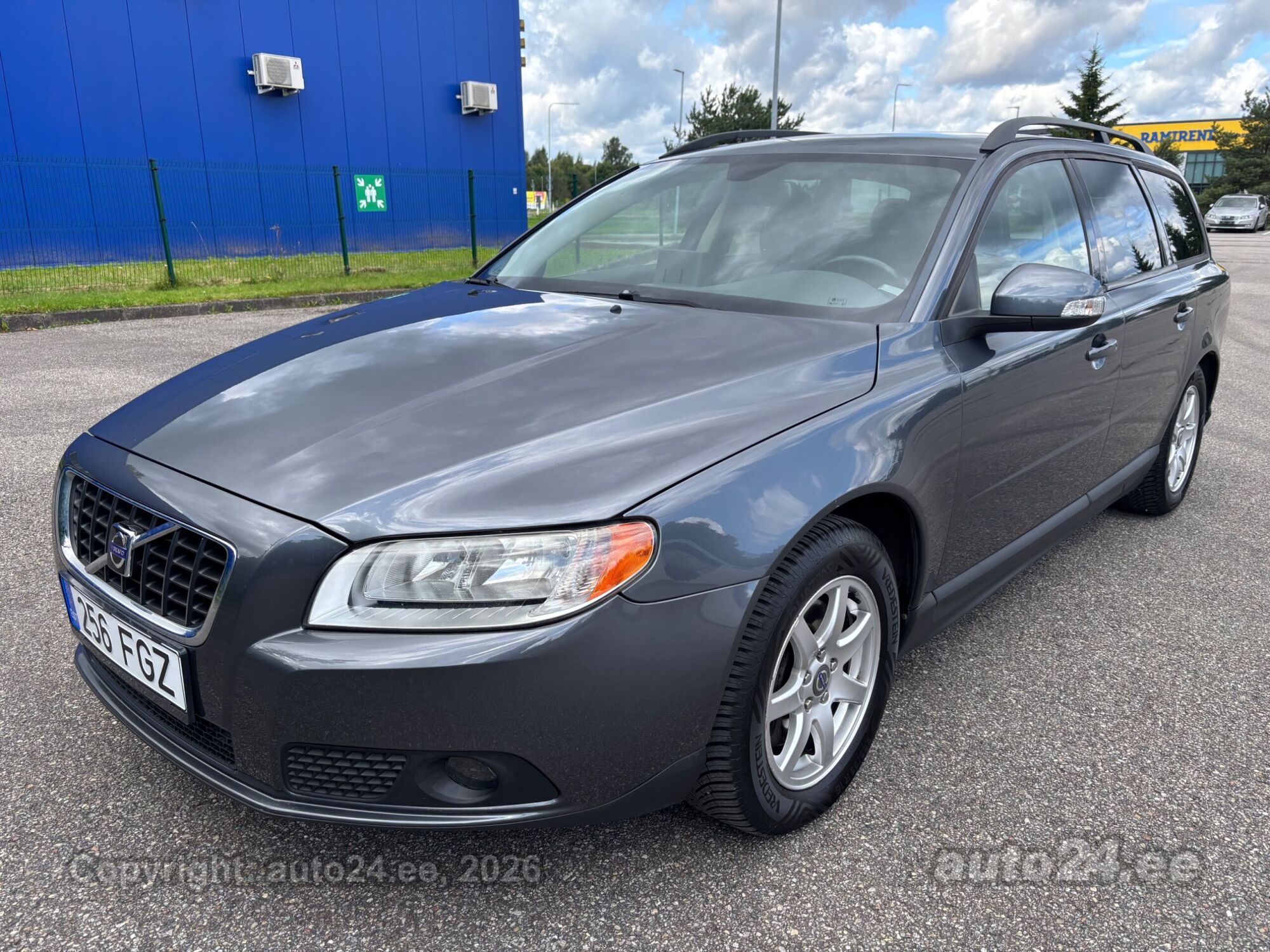 Volvo V70 Momentum 2.4 D5 136kW
